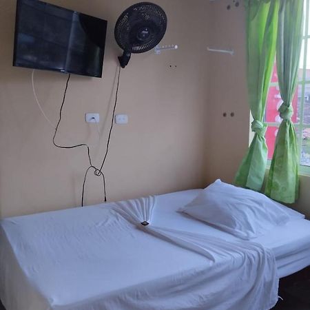 Hotel Indigo Cartago Esterno foto